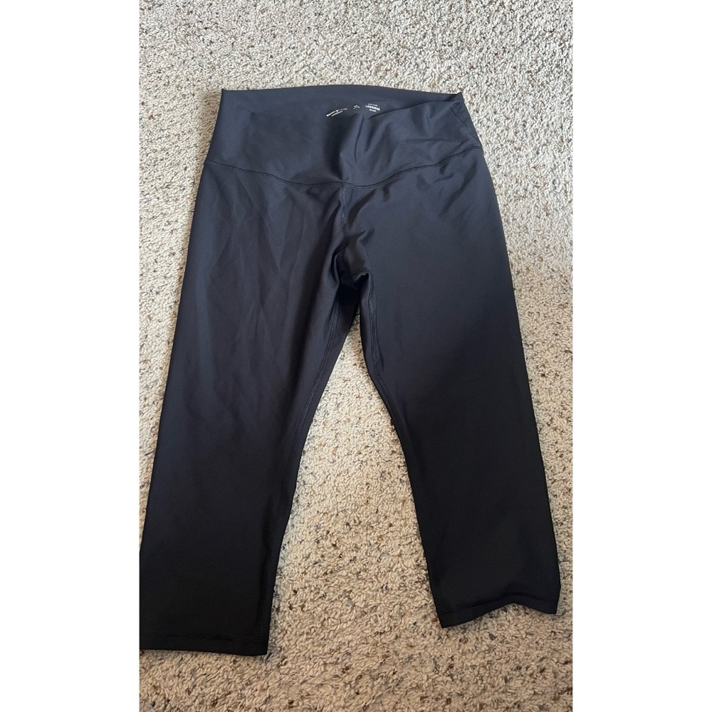 Old Navy PowerSoft Black High-Rise Crop Leggings